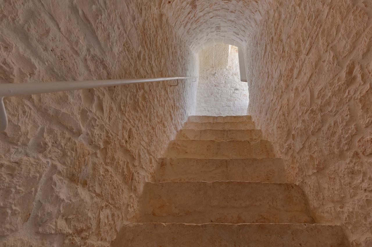 Casale Con Cipresso Ostuni Exterior foto