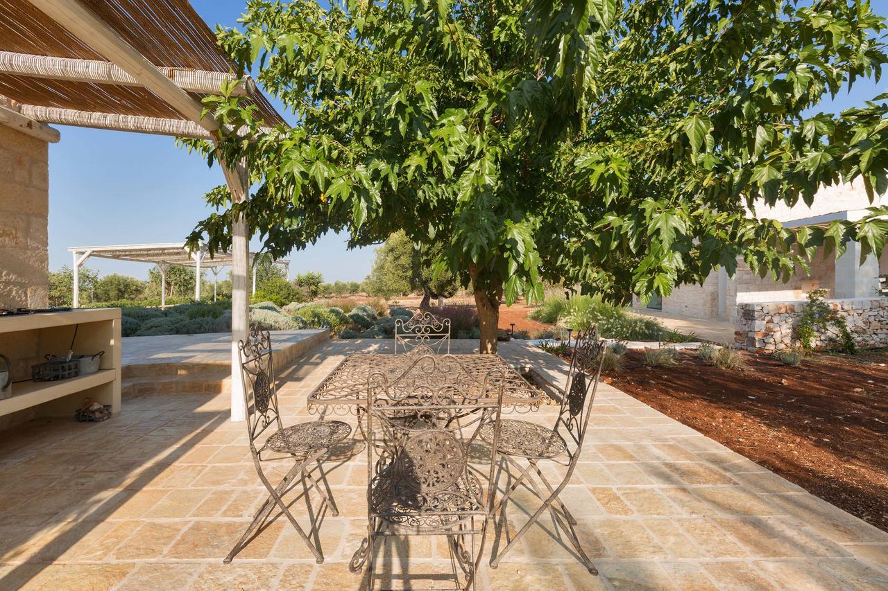 Casale Con Cipresso Ostuni Exterior foto