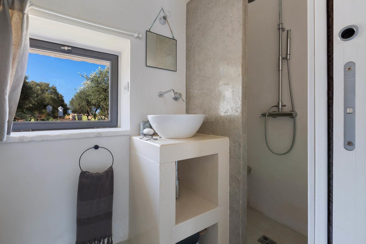 Casale Con Cipresso Ostuni Exterior foto