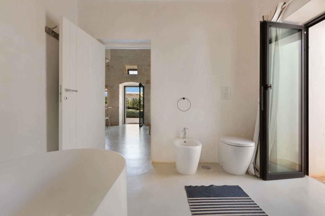 Casale Con Cipresso Ostuni Exterior foto