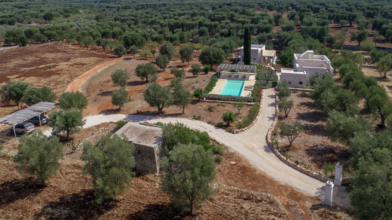 Casale Con Cipresso Ostuni Exterior foto