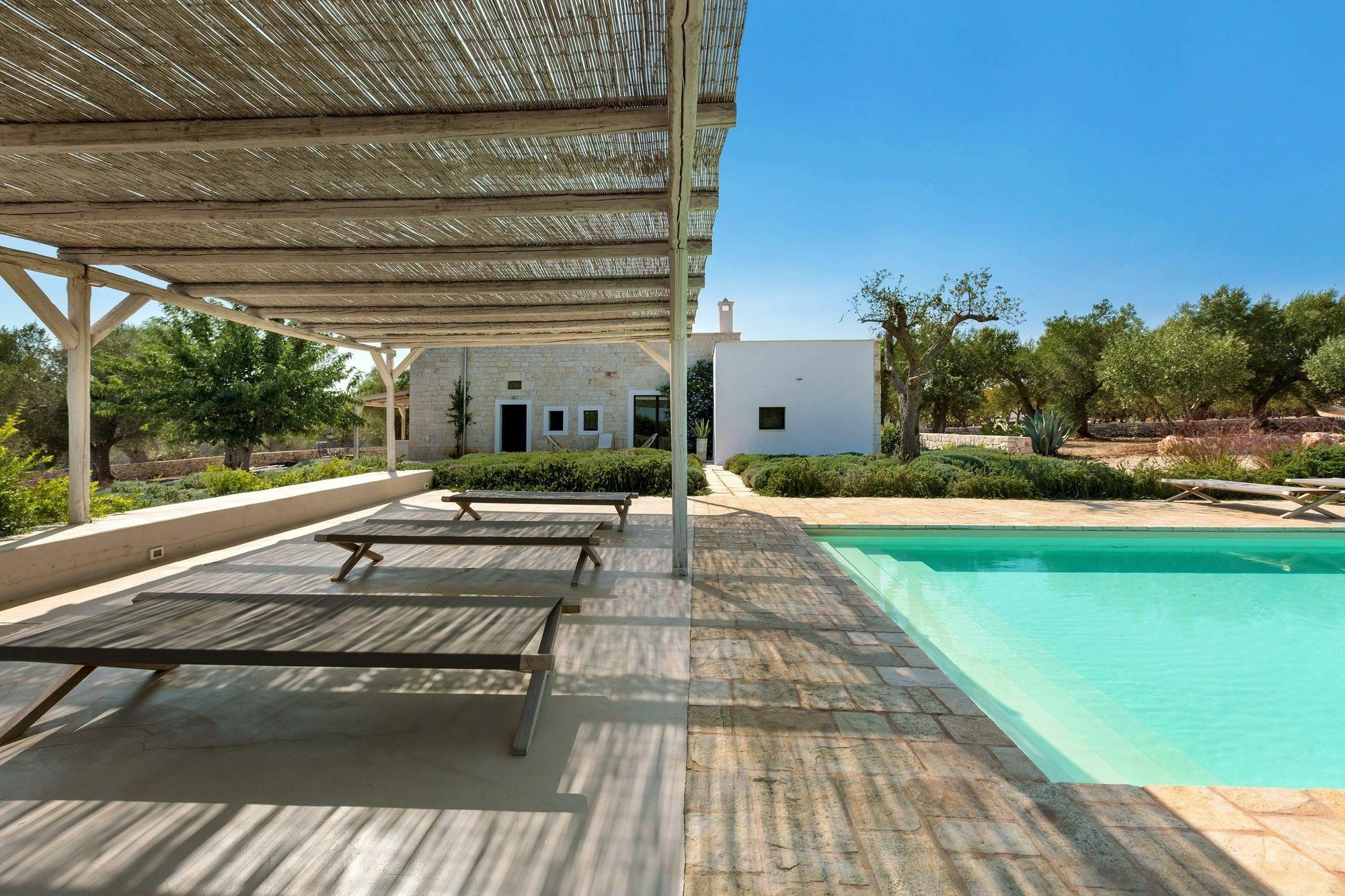 Casale Con Cipresso Ostuni Exterior foto
